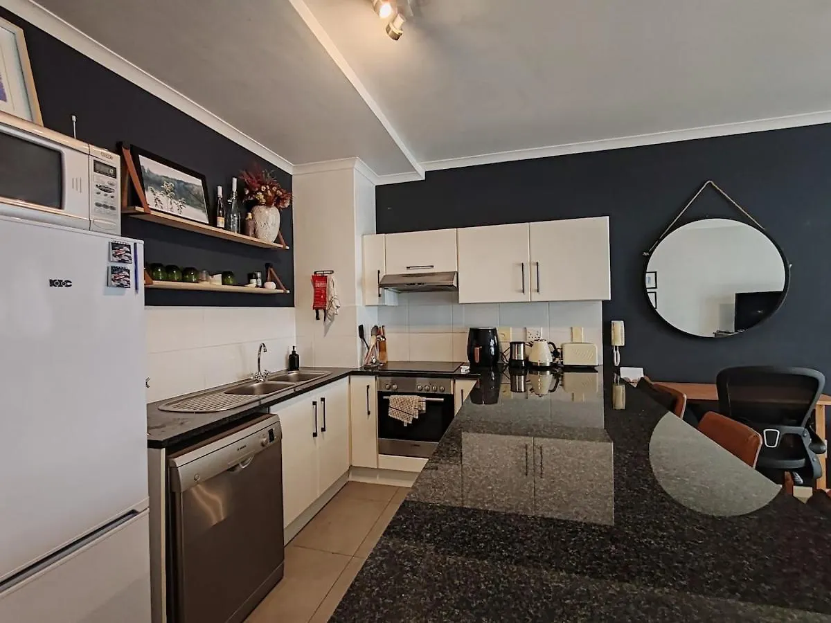 Cove Retreat Empire Apartment Muizenberg